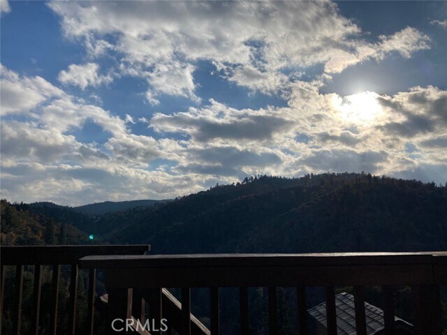 Building Photo - 1620 Edgecliff Dr