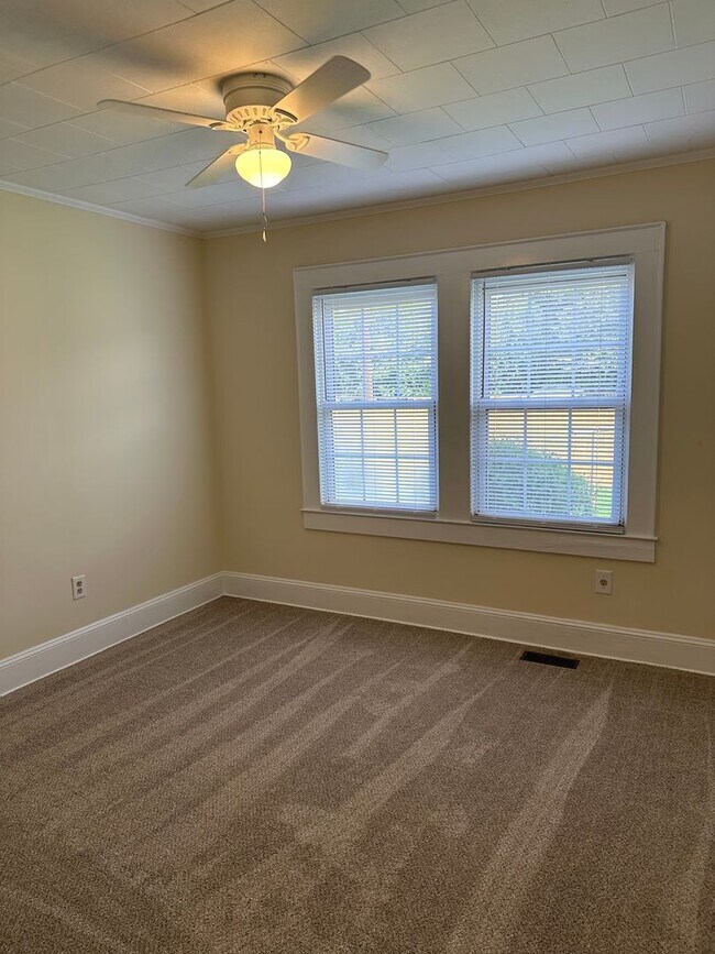 Building Photo - 205/207 WATER STREET