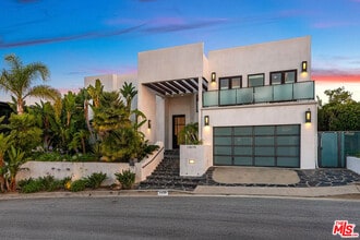 Building Photo - 11470 Dona Evita Dr