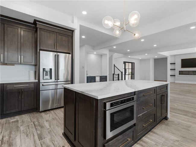 Building Photo - 3258 S Bay Dr