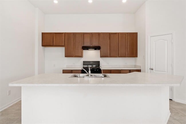 Building Photo - 28330 Little Hollow CT