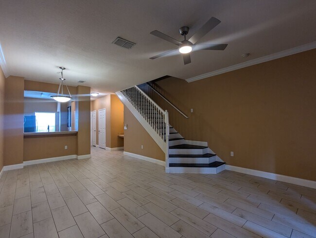 Building Photo - 2 Bedroom / 2.5 Bathroom Townhome – Magnolia Place