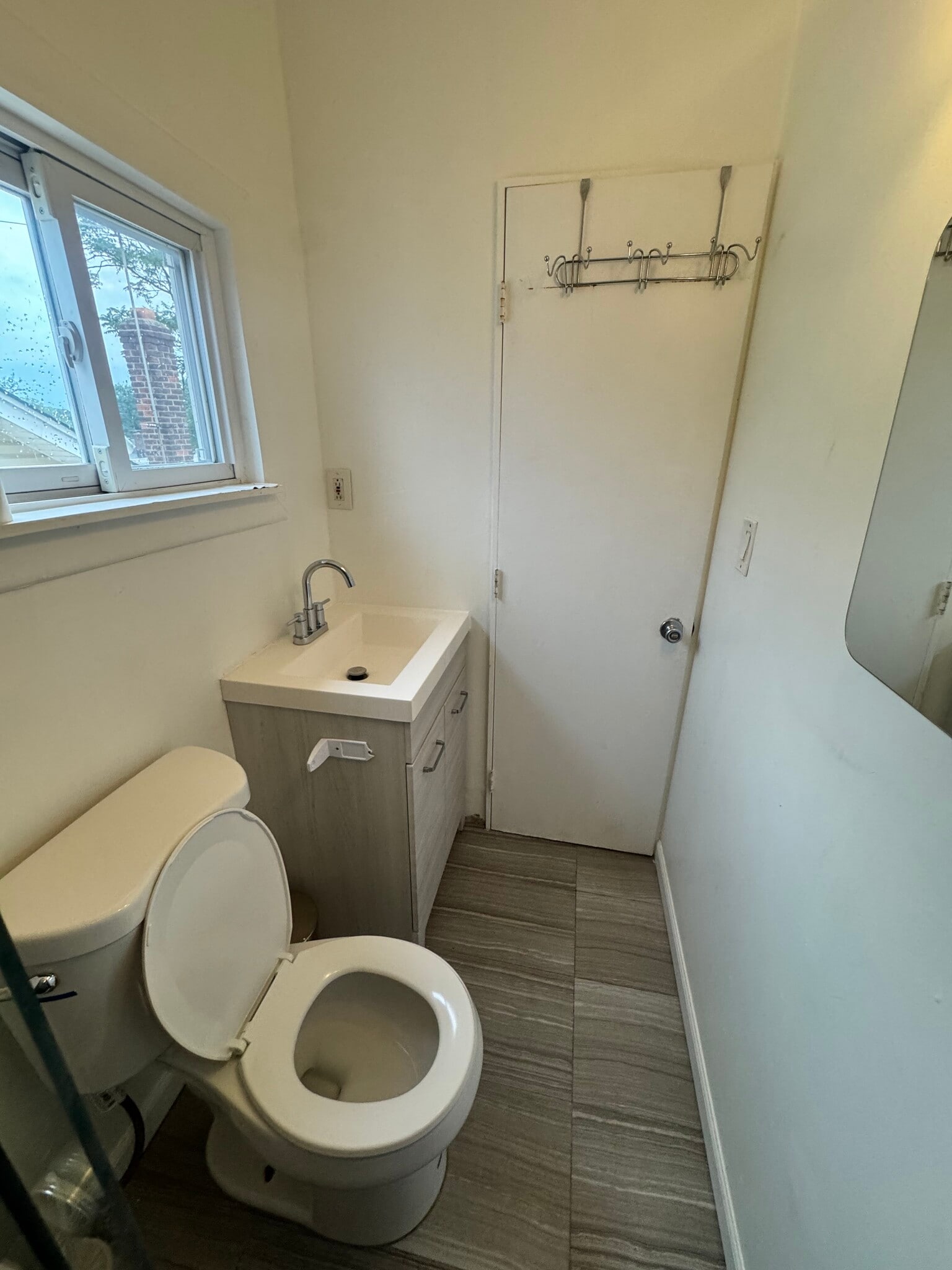 Building Photo - 327 Ellery Ave