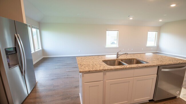 Building Photo - 5400 Greenridge Ln