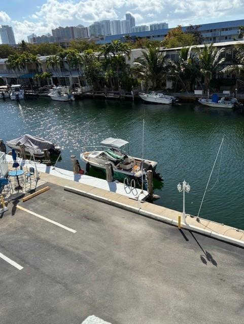 Building Photo - 3770 NE 171 St