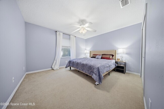 Building Photo - 2039 Tullagee Ave