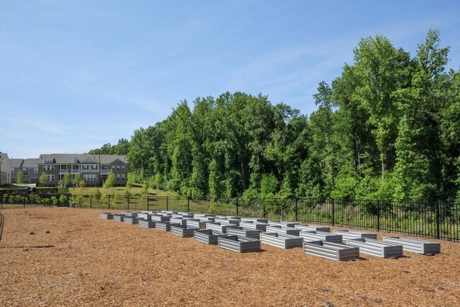 Building Photo - Beautiful John Wieland 3 bedroom 3.5 bath ...