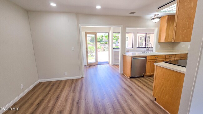 Building Photo - 3105 Lodgewood St