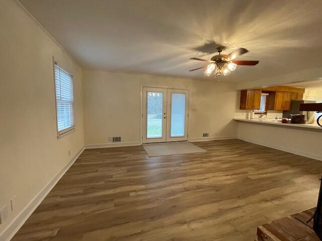 Building Photo - 1527 Alpine Dr