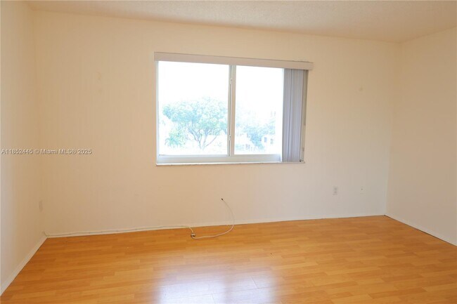 Building Photo - 7815 Camino Real