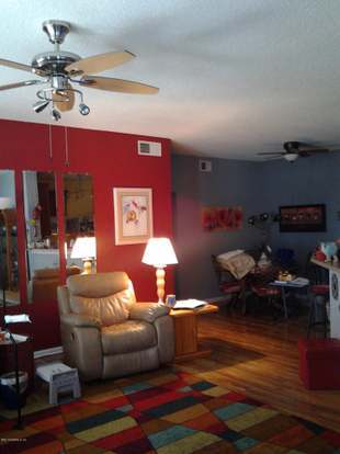 Building Photo - 211 Jardin De Mer Pl