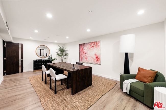 Building Photo - 3116 Elvido Dr
