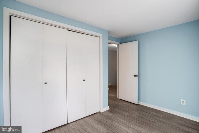 Building Photo - 9410 Walburg Way