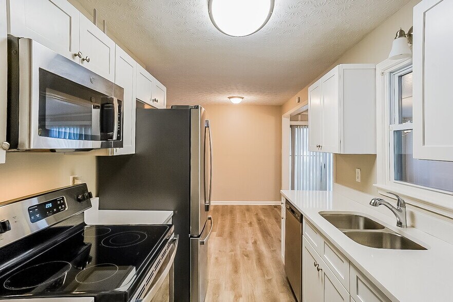 Building Photo - 3721 Winding Trail Ct