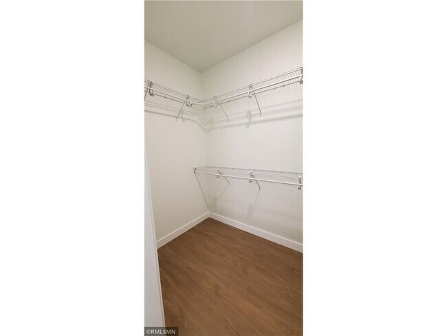 Building Photo - 1229-1231 Wisteria Ln