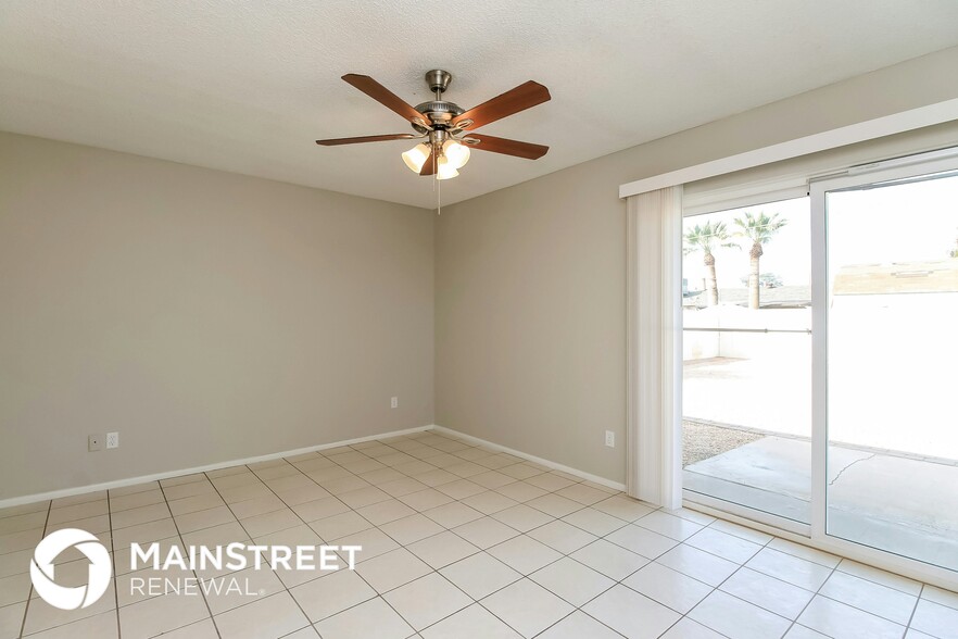 Building Photo - 650 W 22nd Ave