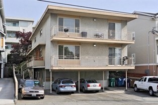 Primary Photo - University Heights II Apartments - 3 bedrooms