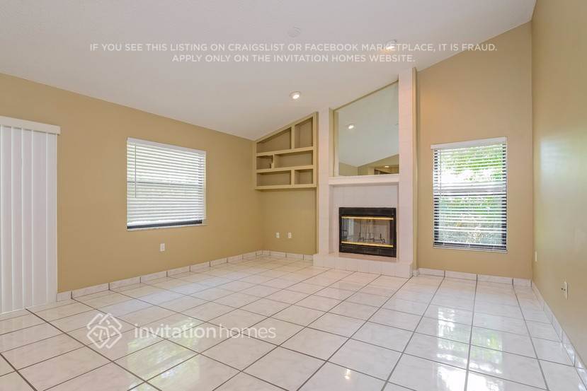 Building Photo - 1604 Cumberland Ct E