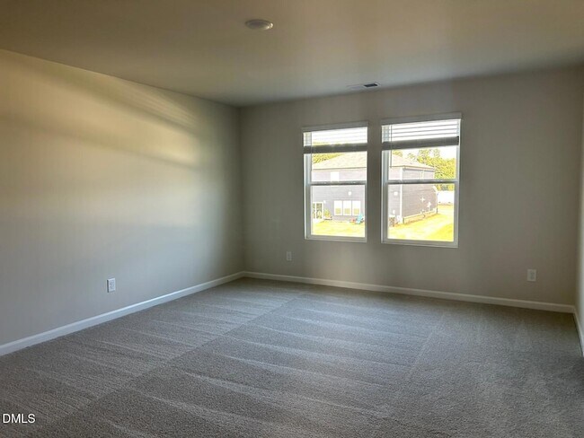 Building Photo - 1220 Whitespire Wy