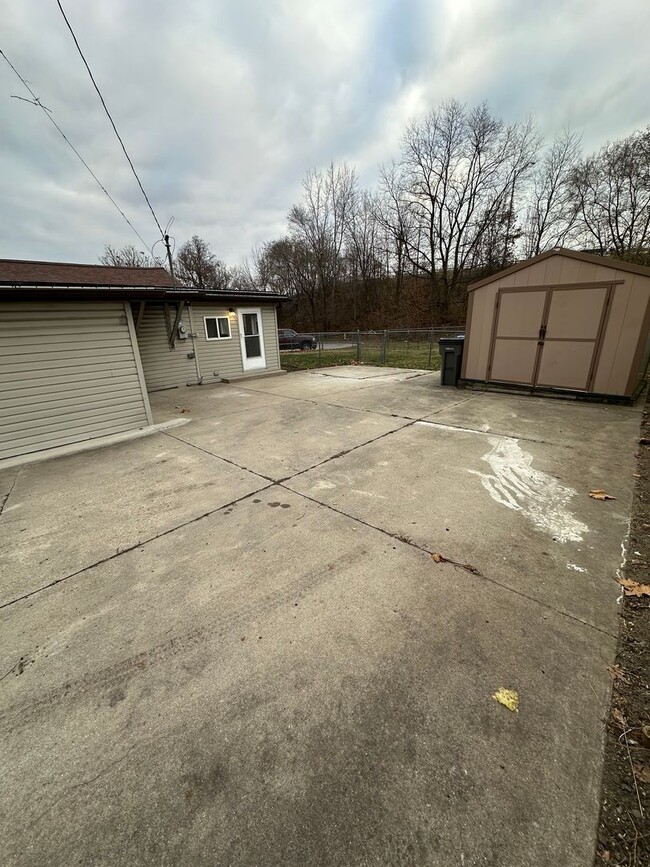 Building Photo - 2 Bed 1 Bath Single Family House in Goshen