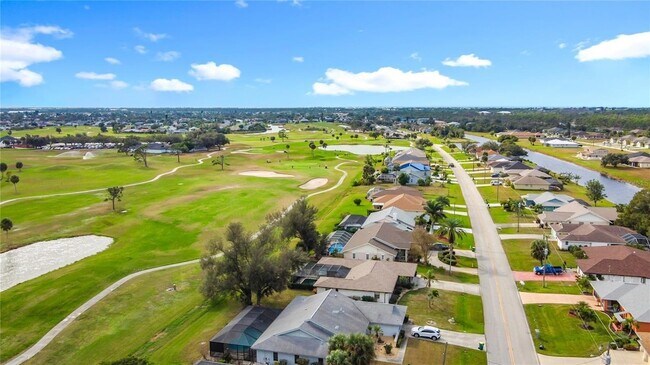 Building Photo - 290 Rotonda Cir