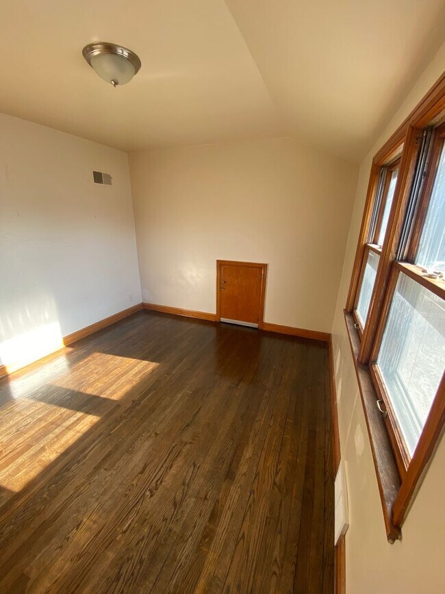 Building Photo - 4171 N 63rd St