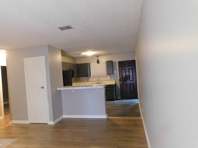 Building Photo - 5327 Westchase Ct