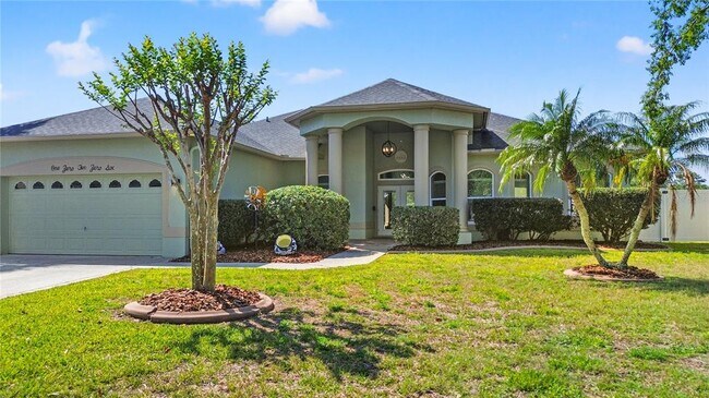 Building Photo - 10206 Shooting Star Ct