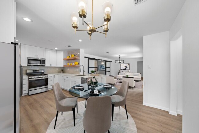 Building Photo - 3001 Tern Dr