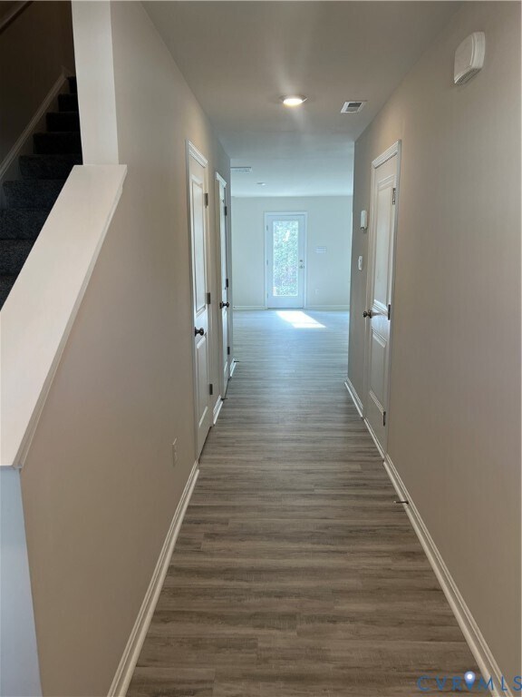 Building Photo - 3568 Perrins Hl Wy