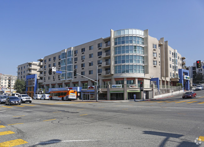 Building Photo - Grand Plaza Senior