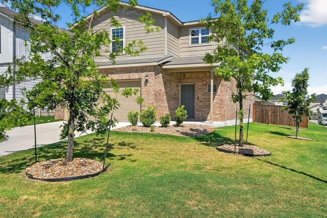 Building Photo - 453 Stone Water Ln