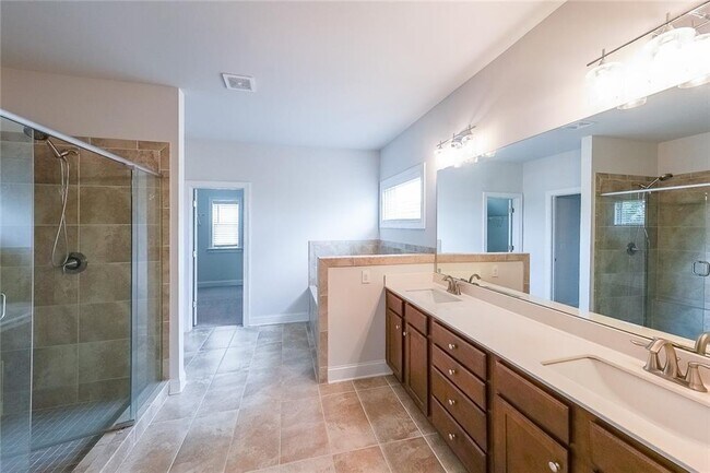 Building Photo - 5789 Creek Indian Dr