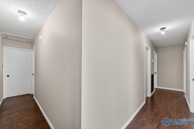 Building Photo - 372 Clutts Rd