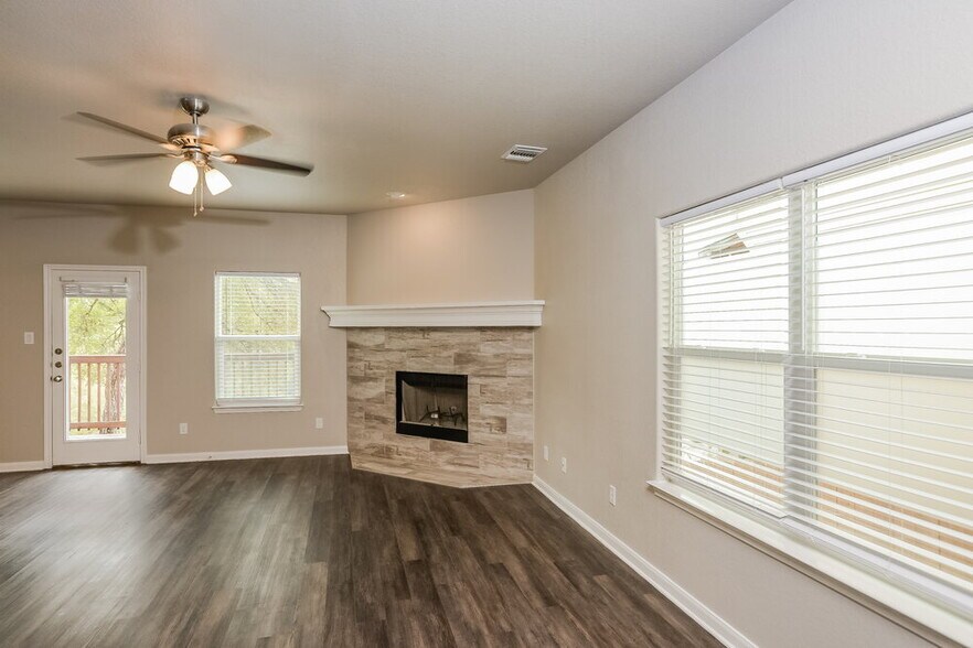 Building Photo - 12406 Jacobs Pond