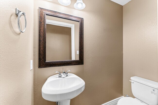 Building Photo - 3611 Wyoming St