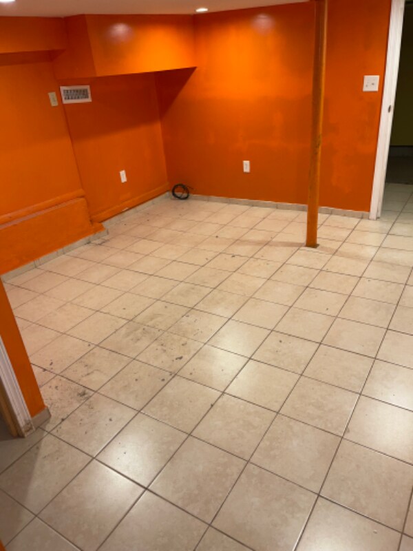 Building Photo - 16 Montgomery St