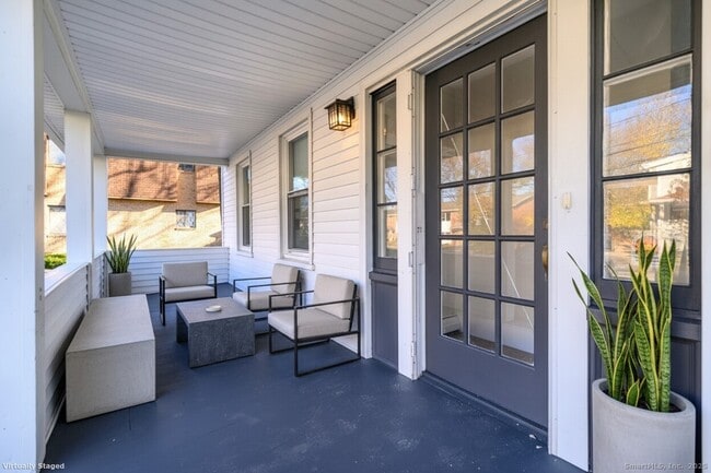 Building Photo - 6 Fremont Pl