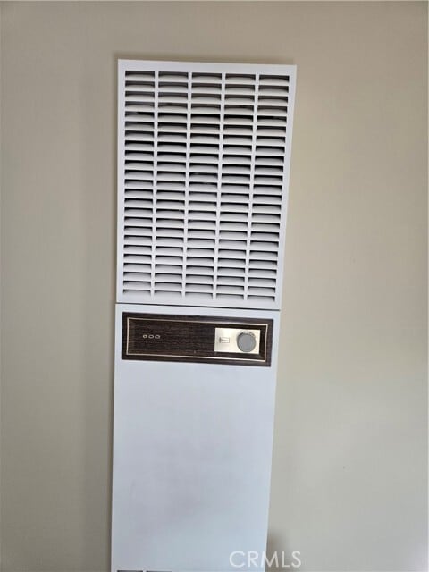 Building Photo - 4979 E 14th St