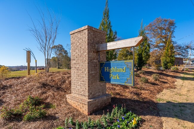 Building Photo - 136 Highland Park Ct