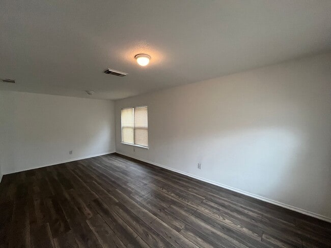 Building Photo - 8419 Manderly Pl