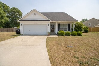 Building Photo - Spacious 3BR in Myers Creek – Fenced Yard, Workshop w/ Electricity & Bright Open Living!