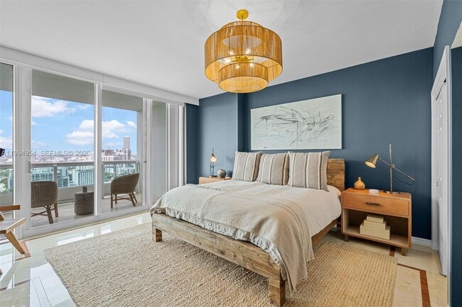 Building Photo - 1643 Brickell Ave