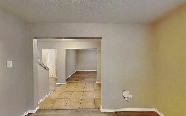 Building Photo - A Place to Settle In: Inviting 5-Bedroom Family Home