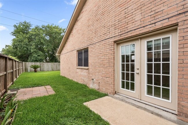 Building Photo - 16614 Red Gully Dr