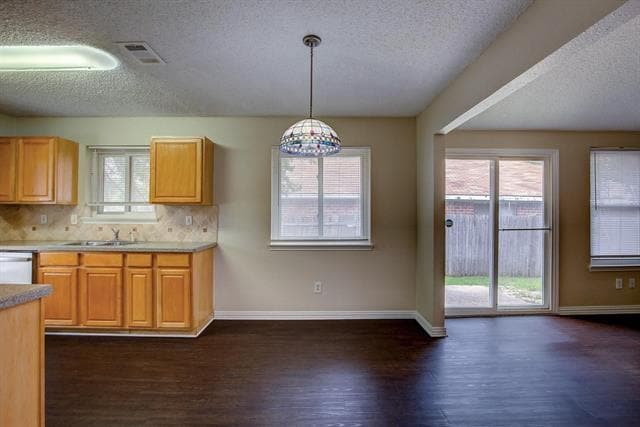 Building Photo - 6729 Windwillow Dr