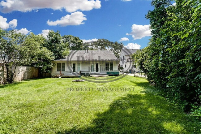 Building Photo - 3164 Kylemore Rd