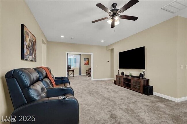 Building Photo - 4630 Summer Azure St