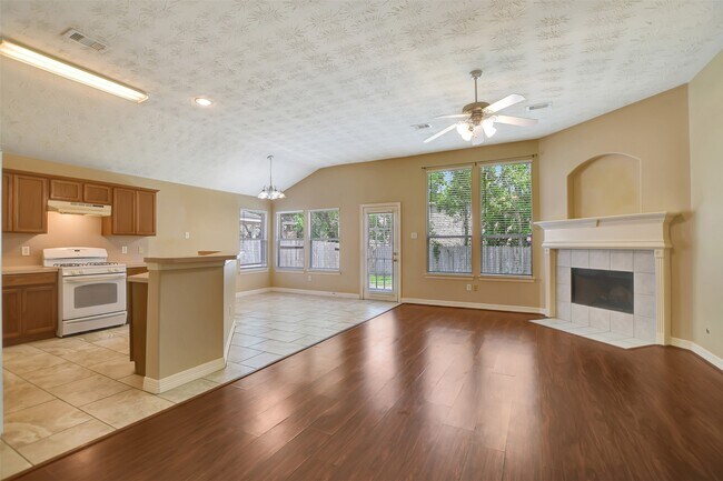 Building Photo - 19017 Hammer Ln