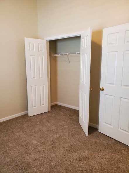 Middle Bedroom Closet - 2748 Michelle Park